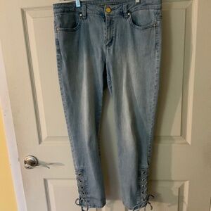 Michael Kors Women’s Size 6 Vintage Wash Ankle TIE Jeans with Gold Buttons